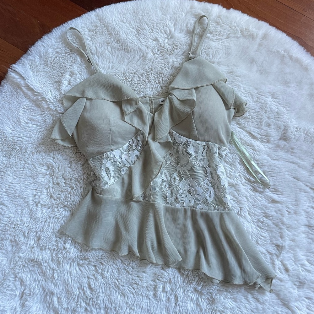 Women's Ruffle Lace-Panel Asymmetric Top